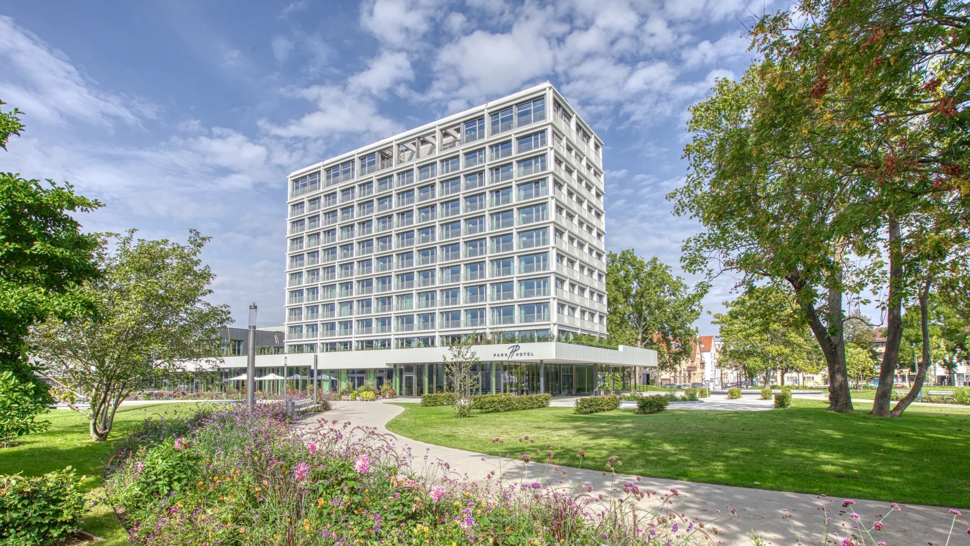 Parkhotel (Hochhaus)